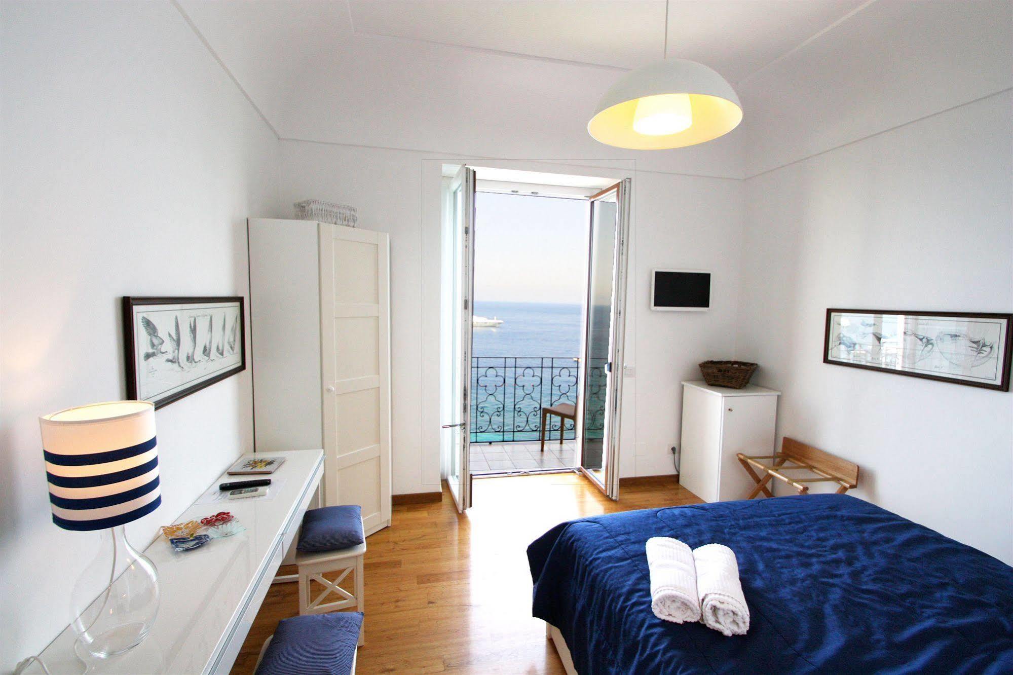 Couette-café Capri Inn